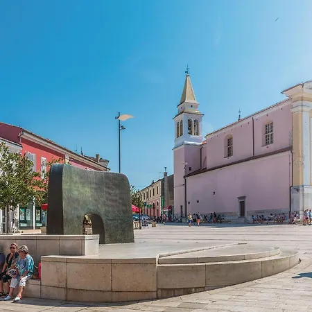 Dom wakacyjny Cozy In With Wifi Kaštelir